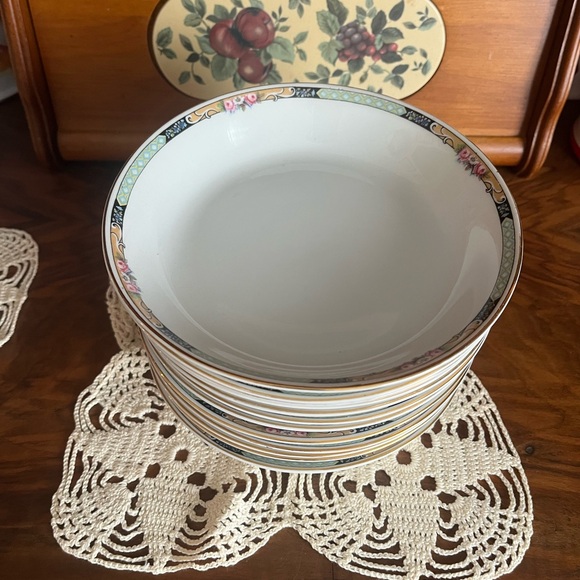 Gimbel Brothers Porcelain China ~Germany #27044, Soup Bowl, 7.5 inch. - Picture 1 of 4